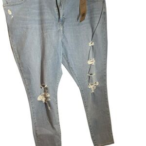 Levi’s 720 High-Rise Super Skinny Jeans – Size 26W (NWT!)